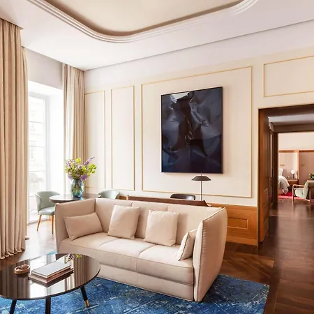 Raffles Europejski 5*