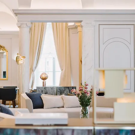 Raffles Europejski 5*
