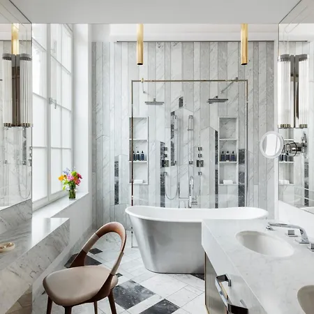 Raffles Europejski 5*