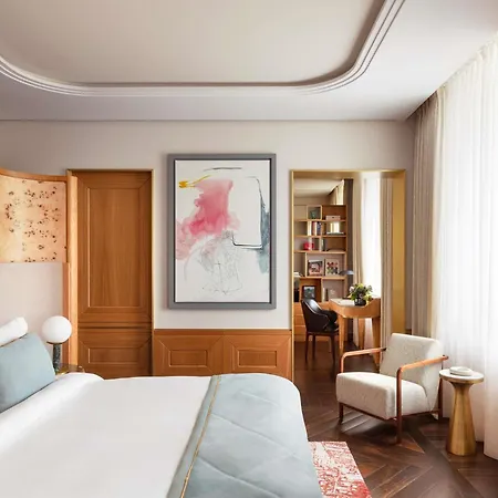 Raffles Europejski מלון 5*