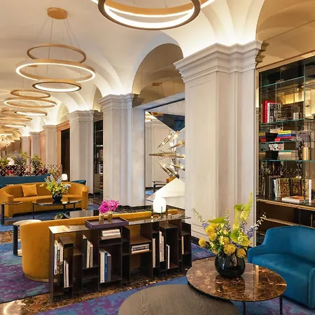 Raffles Europejski 5*