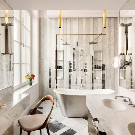 Raffles Europejski 5*