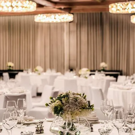 Raffles Europejski 5*