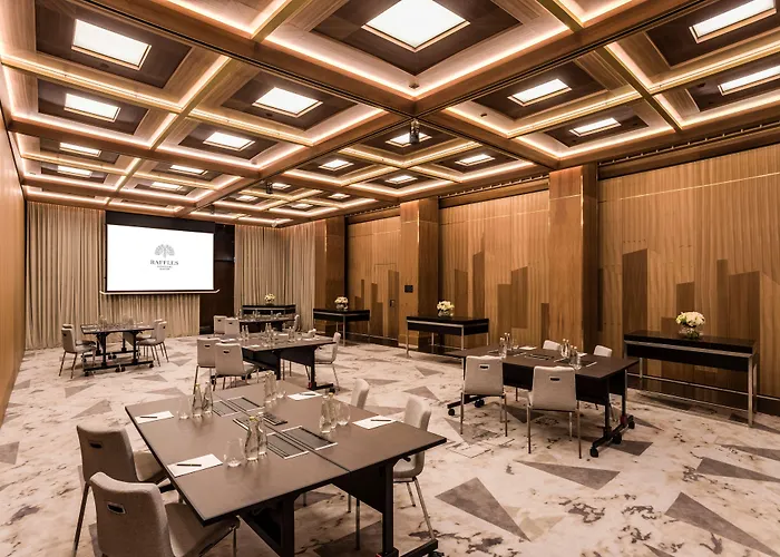 호텔 Raffles Europejski 5*