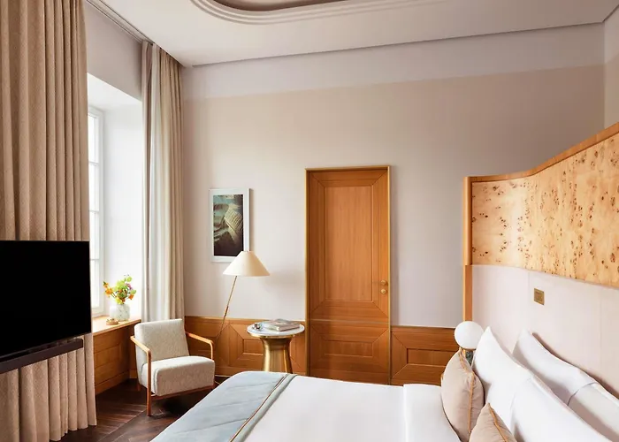 호텔 Raffles Europejski 5*