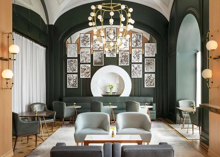 Raffles Europejski 5*