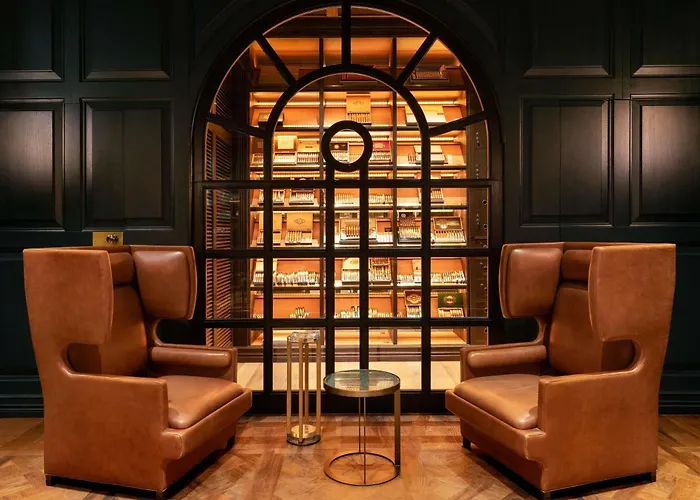 Raffles Europejski 5*