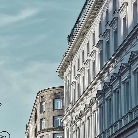 Raffles Europejski 5*